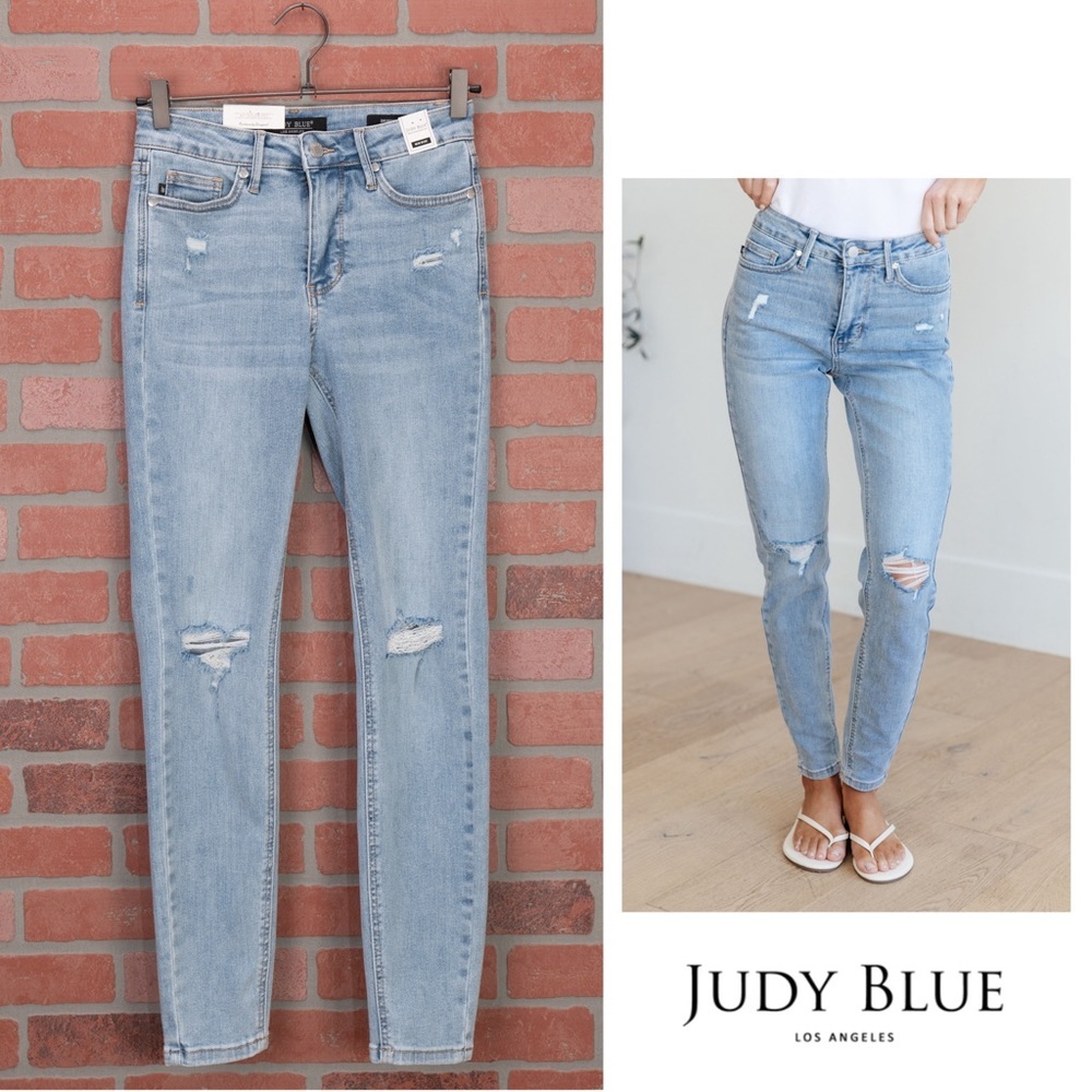 Judy Blue Skinny Jeans - Light Wash - Picture 1 of 14
